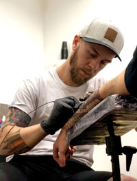 Matt Feeling Tattoo Landes